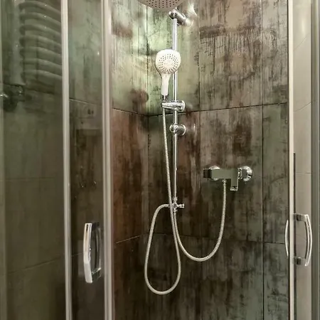 Apartament Violet Apartment *